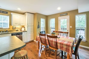 Cottage (3 Bedrooms) | Interior