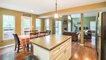 Cottage (3 Bedrooms) | Bahagian dalam