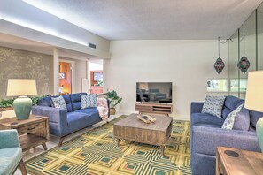 House (3 Bedrooms) | Interior - Retro St Pete Home w/ Private Heated Pool (St. Petersburg)