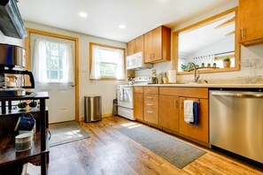 House (2 Bedrooms) | Interior