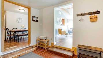 Nhà (2 Bedrooms) | Nội thất