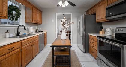 Single-story Manchester Home Close to Parks!