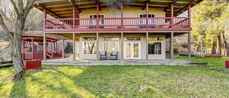 House (4 Bedrooms) | Front of property