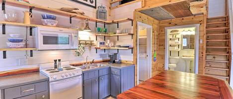 Apartment (0 Bedroom) | Interior