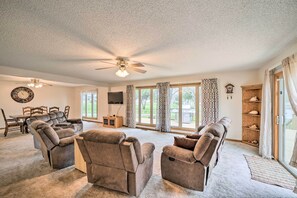 House (2 Bedrooms) | Interior - Kayaks & Boat Dock: Waterfront Home in Grove (Grove)