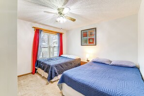 House (2 Bedrooms) | Interior - Kayaks & Boat Dock: Waterfront Home in Grove (Grove)