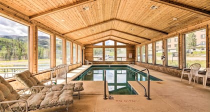 Timberbrook Village Condo: Community Pool, Hot Tub