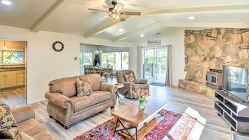 House (3 Bedrooms) | Interior