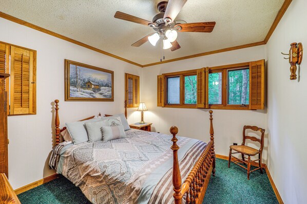 House (3 Bedrooms) | Interior