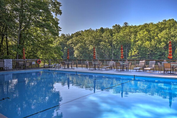 House (3 Bedrooms) | Interior - Deep Gap Cabin w/ Private Deck & Community Perks! (Deep Gap)