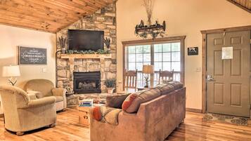 House (2 Bedrooms) | Front of property