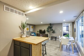 Cottage (1 Bedroom) | Interior - Cozy Newport Cottage Near Stadiums & Downtown (Newport)