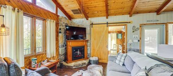 Near Lake + Trails: Rustic Newland Cabin w/ Deck!