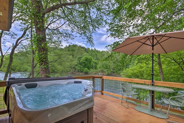 House (1 Bedroom) | Outdoor dining - Smoky Mountain Cabin w/ Hot Tub & River Views! (Bryson City)