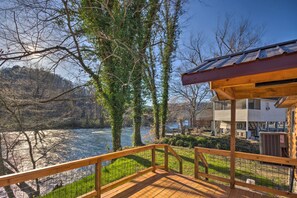 Interior - Smoky Mountain Cabin w/ Hot Tub & River Views! (Bryson City)