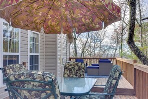 Interior - Cozy Sapphire Resort Home w/ Deck & Mountain Views (Sapphire)