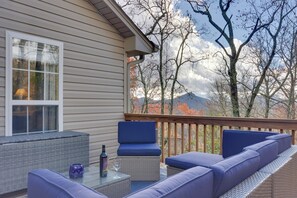 Interior - Cozy Sapphire Resort Home w/ Deck & Mountain Views (Sapphire)