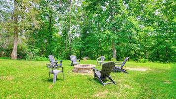 House (6 Bedrooms) | Interior