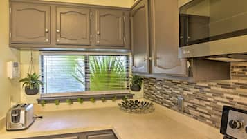 Apartment (2 Bedrooms) | Bahagian dalam