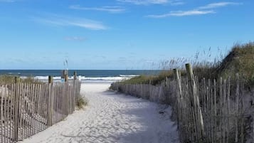 Apartment (2 Bedrooms) | Depan hartanah