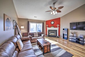 House (3 Bedrooms) | Interior