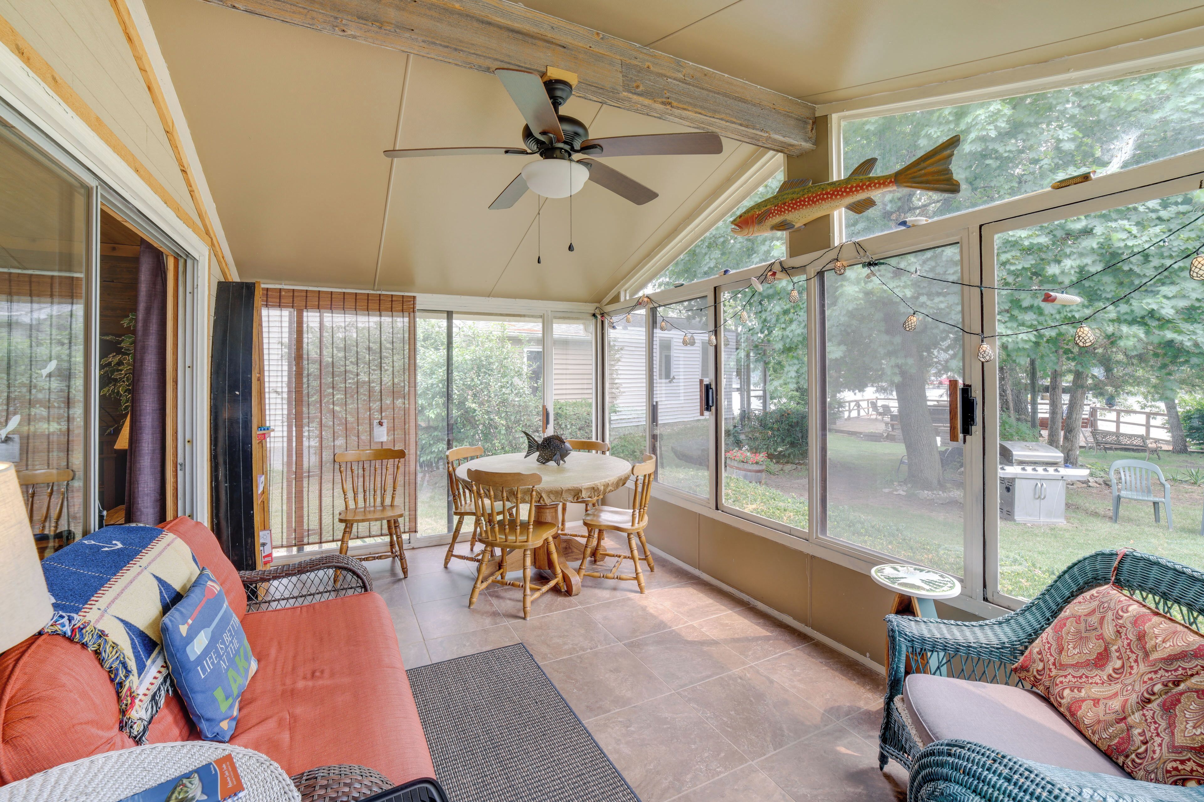 المنشأة من الداخل