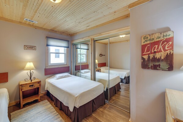 Cottage (2 Bedrooms) | Interior