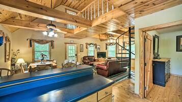 House (1 Bedroom) | Interior