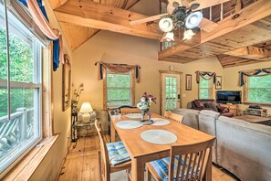 House (1 Bedroom) | Interior