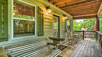 House (1 Bedroom) | Interior