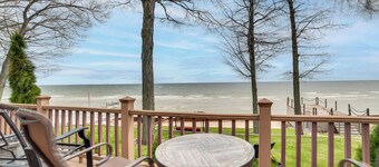 Waterfront Lake Huron Home - Private Beach!
