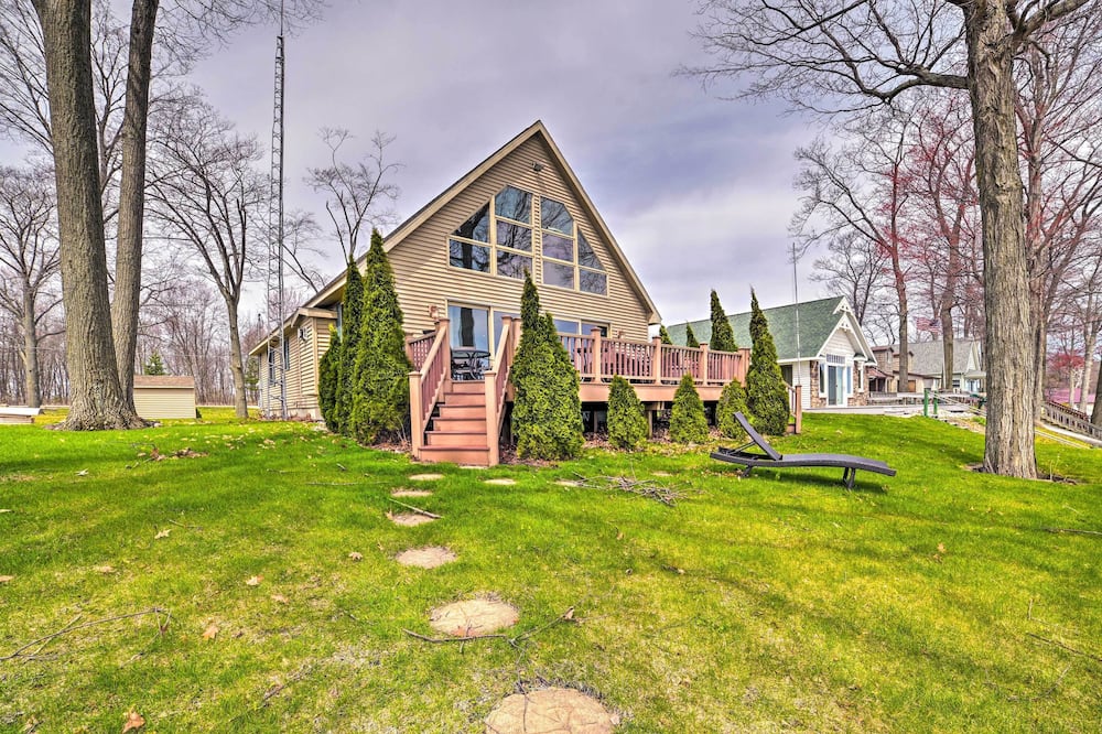 Caseville Airbnb & Cheap Cabin Rentals from 39 AirCabins