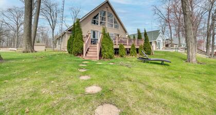Waterfront Lake Huron Home - Private Beach!
