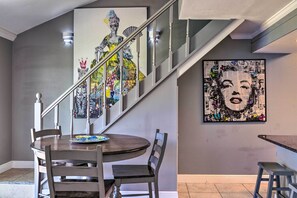 Apartment (2 Bedrooms) | Bahagian dalam