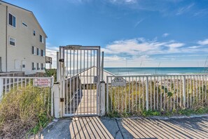 Interior - Vibrant Family Condo: 100 Feet to Private Beach! (Miramar Beach)
