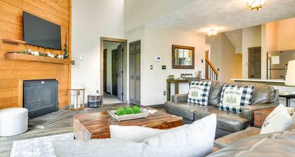 Somerset Townhome w/ Deck < 2 Mi to Ski Lift!