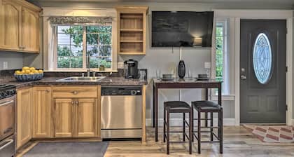 Chic Battle Ground Apartment ~ 18 Mi to Vancouver!