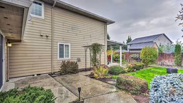 Apartment (1 Bedroom) | Interior