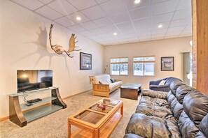 House (3 Bedrooms) | Interior - Peaceful Mountain-view Home - Walk to Kenai Lake! (Cooper Landing)
