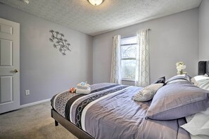 4 bedrooms, iron/ironing board, free cots/infant beds, bed sheets