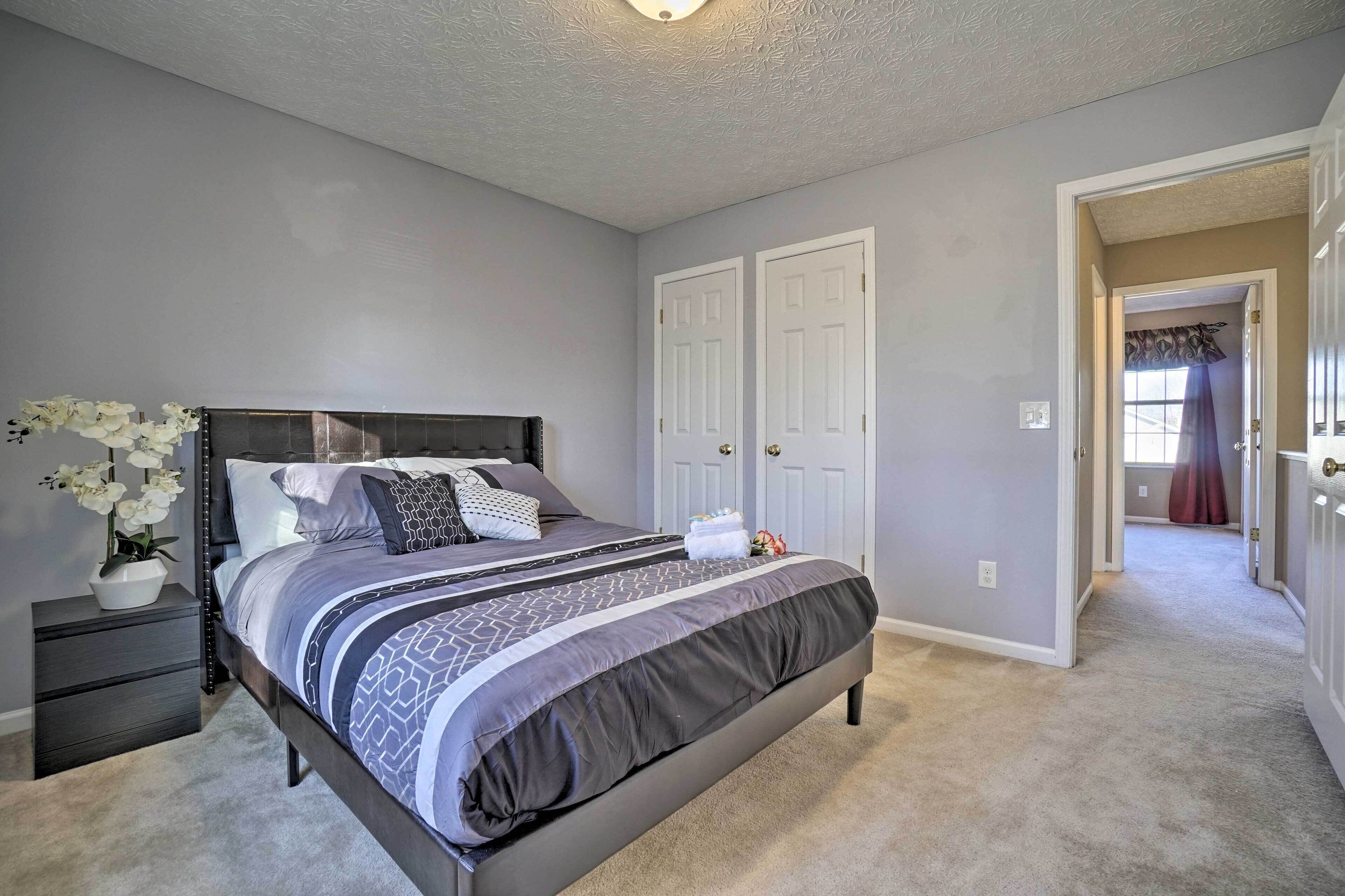 4 bedrooms, iron/ironing board, free cots/infant beds, bed sheets