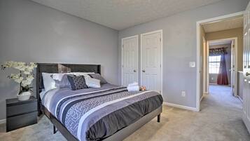 4 bedrooms, iron/ironing board, free cots/infant beds, bed sheets