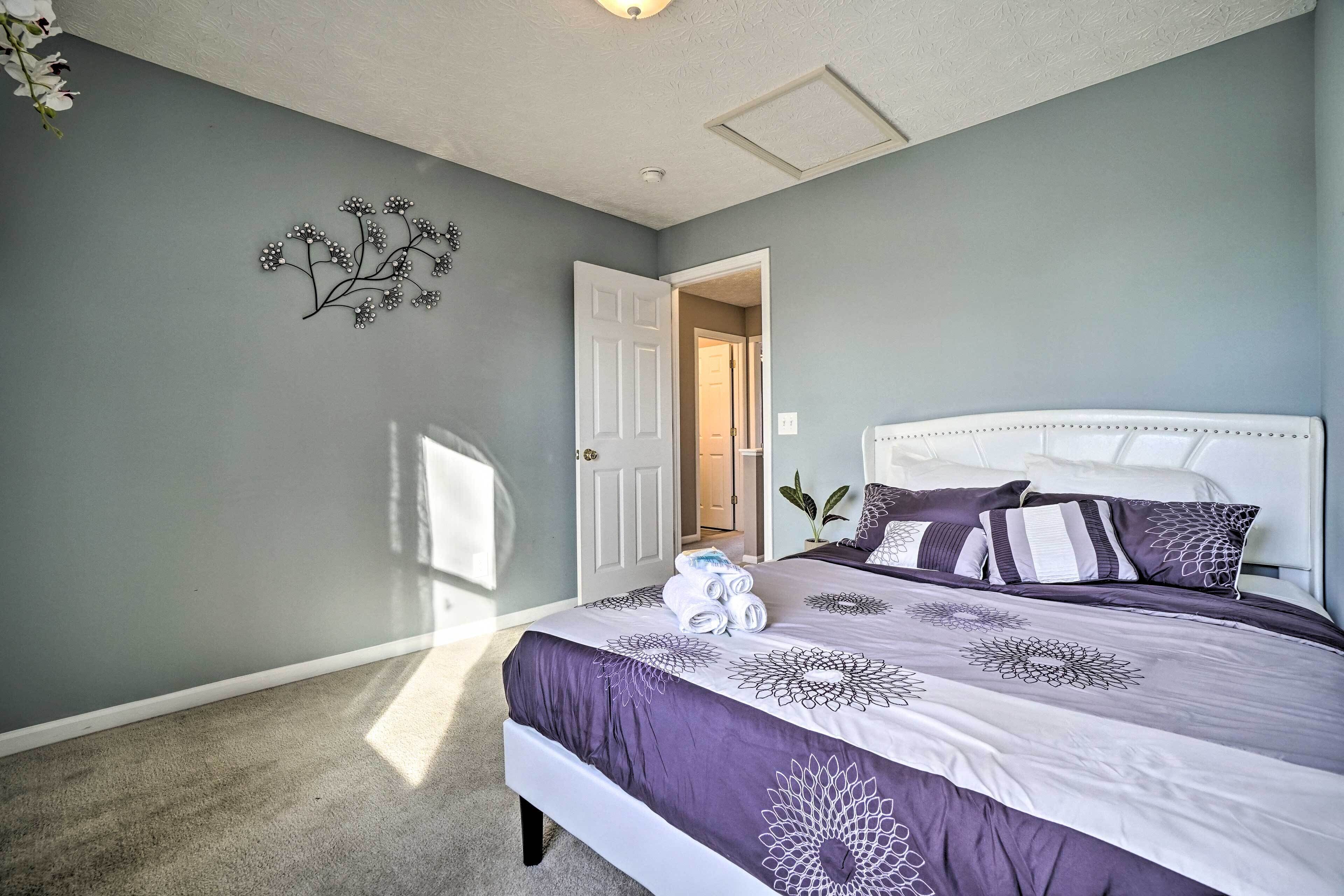 4 bedrooms, iron/ironing board, free cribs/infant beds, bed sheets