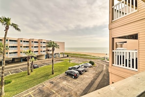 Apartment (1 Bedroom) | Interior - Seaside Corpus Christi Condo at The Villa del Sol! (Corpus Christi)