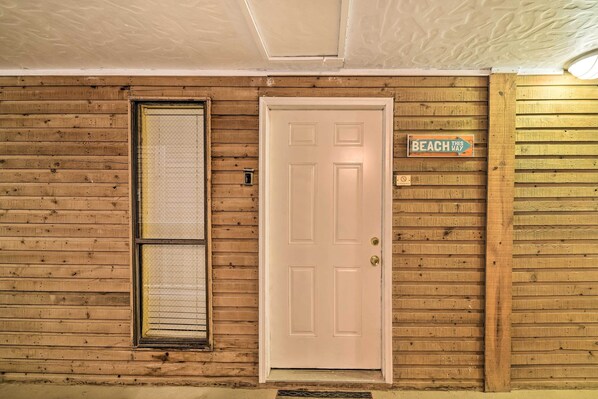 Apartment (1 Bedroom) | Interior