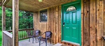 Pet-friendly VA Home ~ 30 Mi to Shenandoah NP