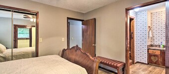 Pet-friendly VA Home ~ 30 Mi to Shenandoah NP