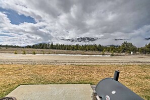 Apartment (3 Bedrooms) | Front of property - Prime Snowy Retreat Mins to Tamarack & Mccall! (Donnelly)