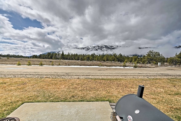Apartment (3 Bedrooms) | Front of property - Prime Snowy Retreat Mins to Tamarack & Mccall! (Donnelly)