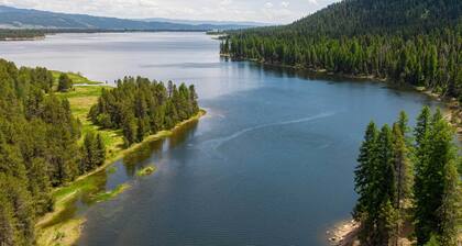 Prime Snowy Retreat Mins to Tamarack & Mccall!